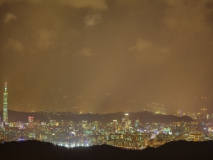 台北市夜景HDR 一張流