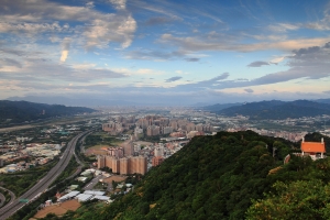 三峽鳶山日落餘暉