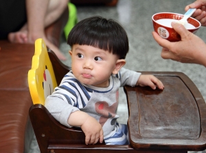 還是小孩最可愛了…卡哇依之「吃飯大作戰」