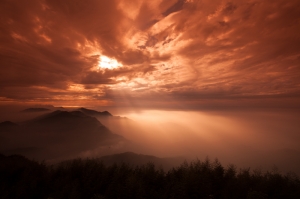 嘉義隙頂(20121105)雲海、火燒雲、耶穌光、夕陽全部都到了