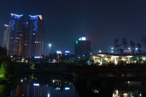 台中秋紅谷生態公園夜景